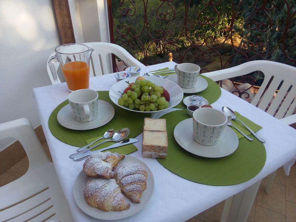 Il Giardino Di Leoca Bed & Breakfast Nicolosi Luaran gambar